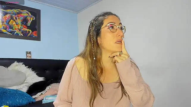 Show de kaylaMinov_ na webcam