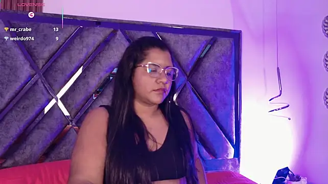 Slutty_Vicky 现场XXX聊天