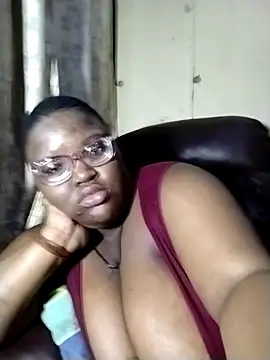 Damm_Bobbies Chat XXX live