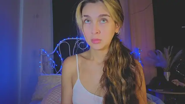 Funny_Bunny's Live XXX Chat