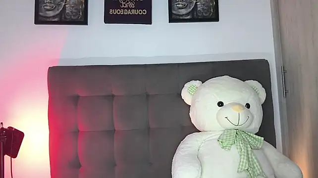 Raven_stonee01 – Naživo XXX chat