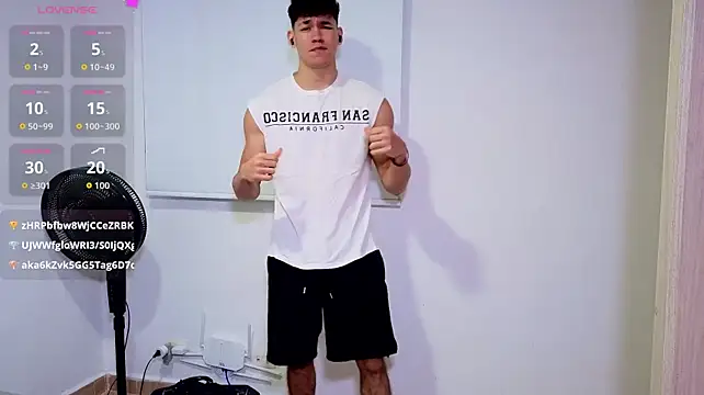 دردشة Luke_Muscle الجنسية المباشرة