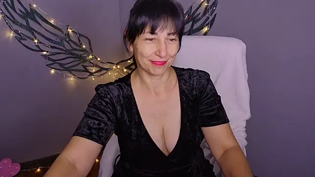 LiluGrants Chat XXX in diretta