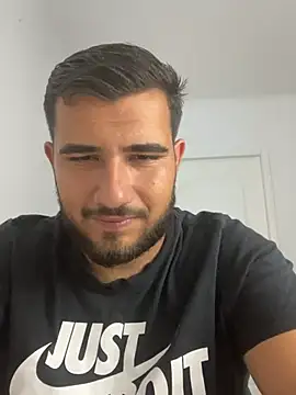 XXX chat uživo modela NikolasKane
