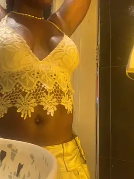 Blackghana2's Live XXX Chat