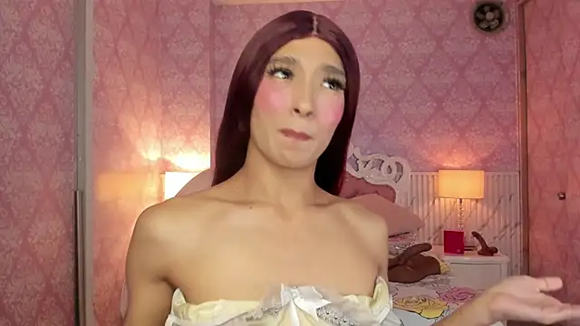 skinny_dolltrans 在線直播表演