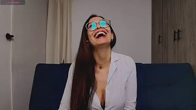 Swetisabella01's Live XXX Chat