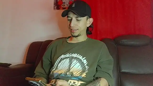Chris__Jones' Live XXX Chat