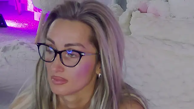 IsabelleEthan Chat XXX live