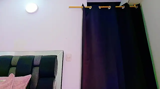 scarlet-jonesx Chat XXX in diretta