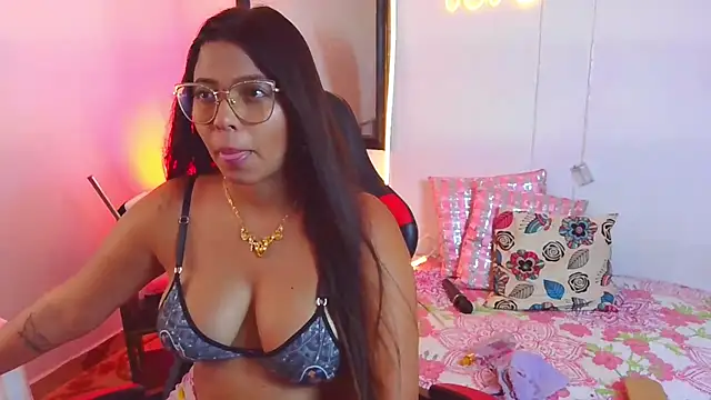 Chat XXX en directo de Megaan_Greey