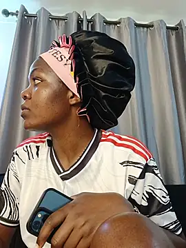 Black_prettty's Webcam Show