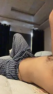 hairy_macho90's Live XXX Chat