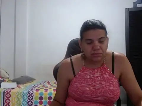 Adriana_0312: απευθείας συνομιλία ΧΧΧ