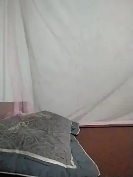 NAAYA8190's Webcam Show
