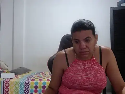 Adriana_0312 – Live XXX-chat