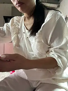 cmvoo 在線直播表演