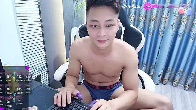 Naughty___asian Webcam Show