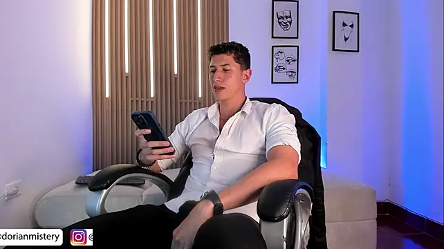 Dorianmistery2322_ – Naživo XXX chat