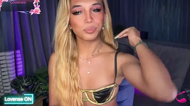 XXX chat uživo modela Islamorena143