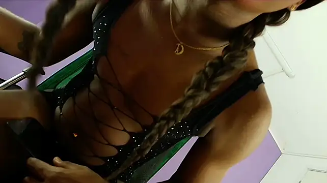 Ashley_Naiaran Live XXX chat