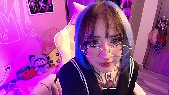 Miwa_violet's Live XXX Chat