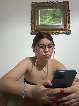 baddieasiantv Chat XXX in diretta