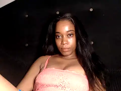 Chatroom XXX en direct de Cattaleen