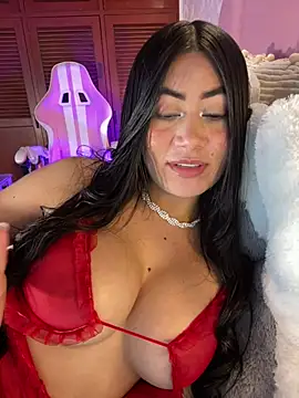צ'אט XXX בשידור חי של _MadiLee_