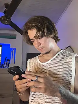 AngelLatinBoy Pertunjukan Webcam