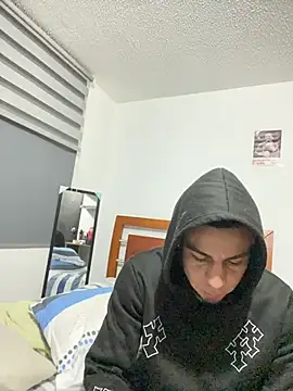 Taylor_DiamondBoy live XXX chat