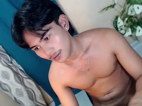 twink_ivanxxxx Show Webcam