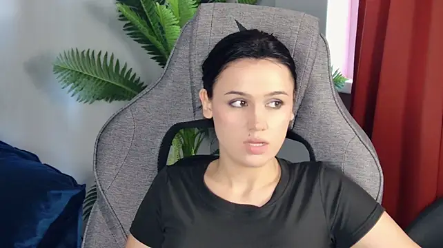 MonicaFarmer Live XXX-chat