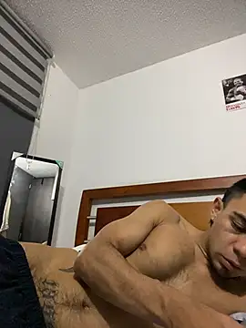 Taylor_DiamondBoy's Live XXX Chat