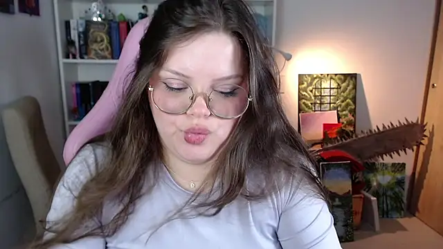 Gabiwaifu Chat XXX live