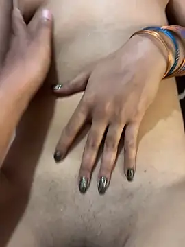 kiaraqueen7 XXX чат на живо