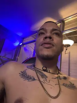 AlphaMasterXxx – Kamerová šou