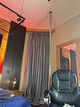 GrayAndrews Show Webcam