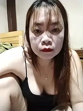 Squirt107 即時 XXX 聊天
