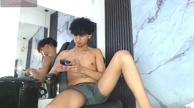 Chat XXX ao vivo de BlakeSttone