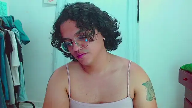 Pokazy przed kamerką – Diane_exotic