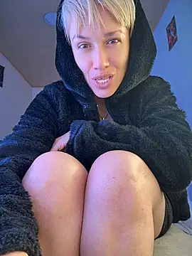MARILYNKOVANOVAn Live XXX chat
