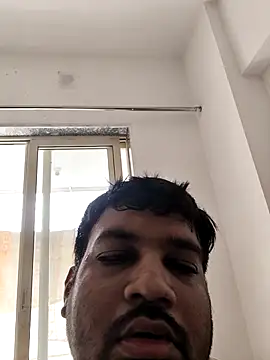 vinay_smalldickn Webbikameraesitys