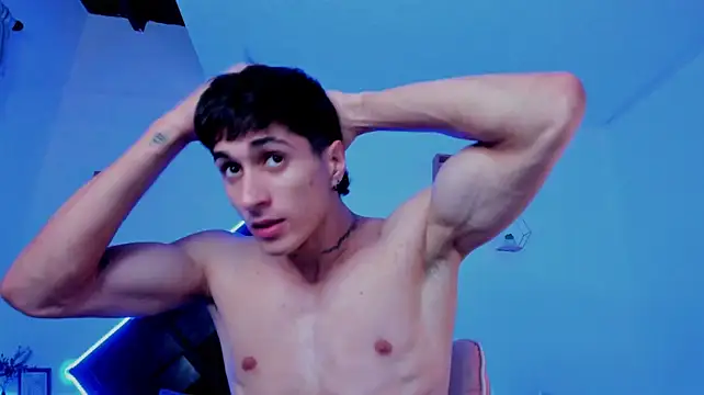 Dark_Valentino_ Chat XXX live