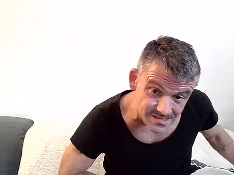 Cambitchboy Chat XXX in diretta
