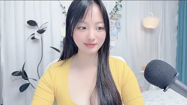 צ'אט XXX בשידור חי של Winnie666999