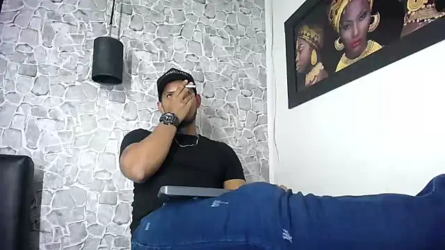 Chris_Dick23 Adlı Modelin Web Kamerası Şovu