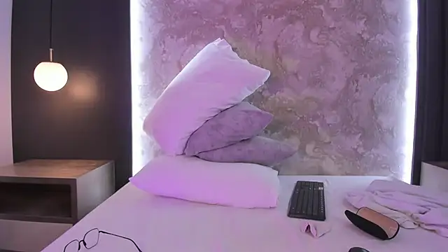 alysson_moon_'s Live XXX Chat