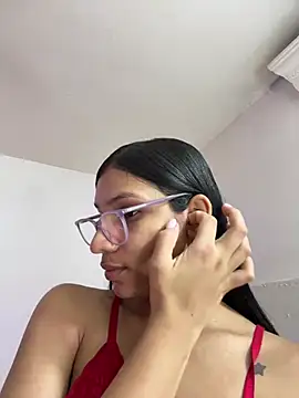 Chat +18 de Danaeluxe ao vivo