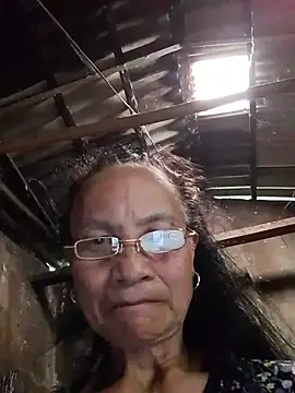 Chat +18 de Maiisa01 ao vivo